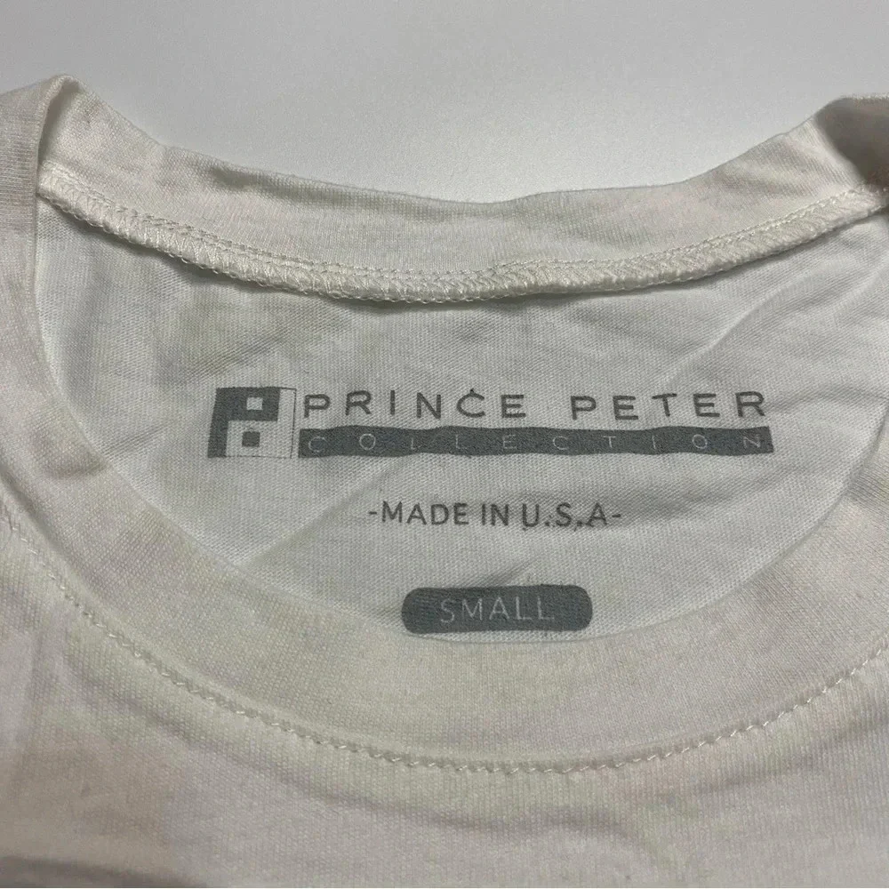 NWT Small The Future is Female Tee - Picture 3 of 7